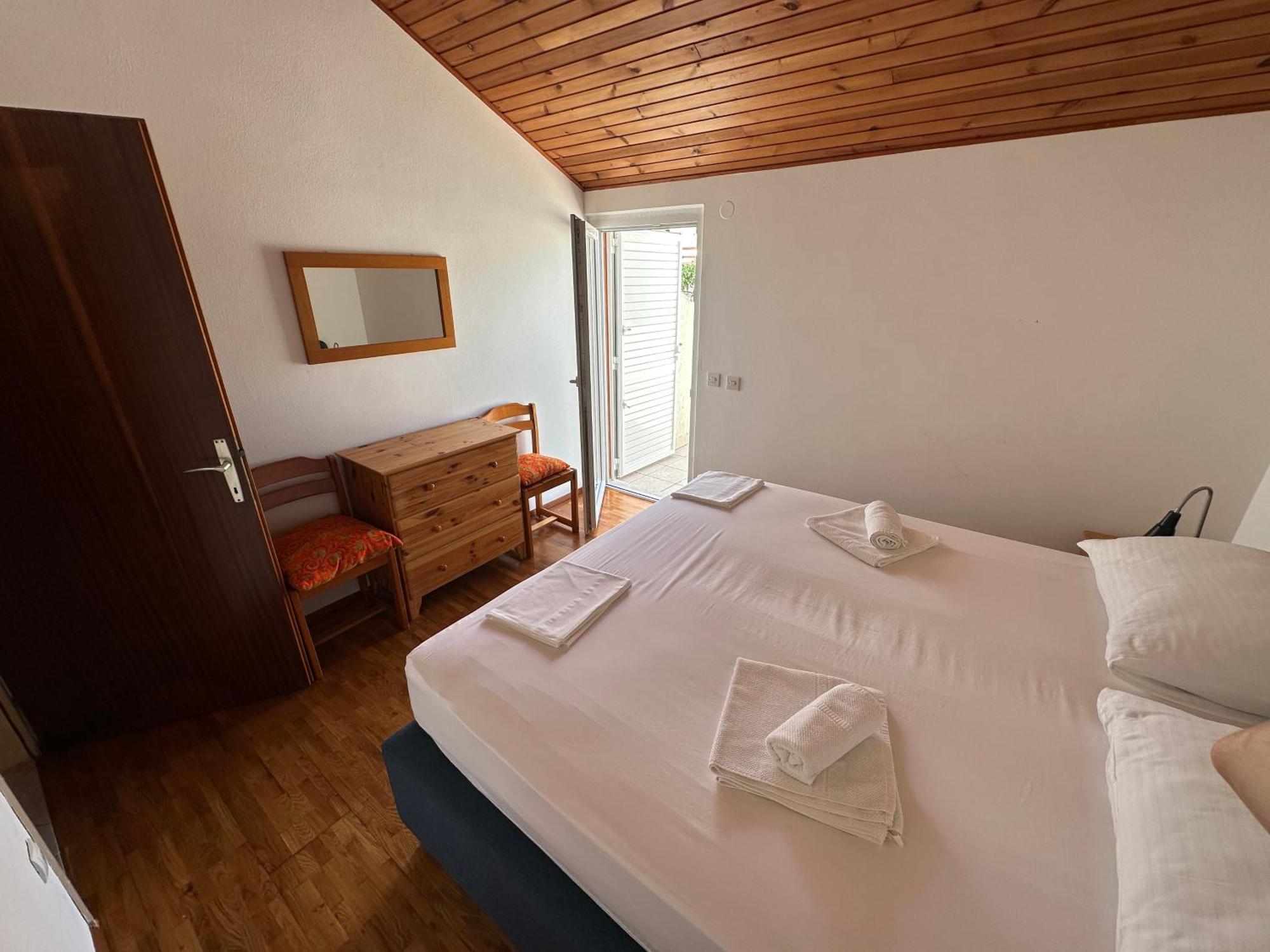 Apartments Suda Lumbarda Exterior photo